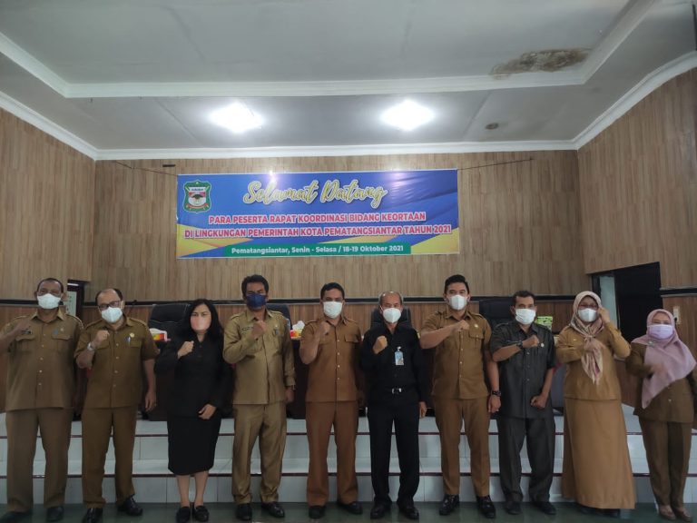Walikota Pematangsiantar H.Hefriansyah SE MM Diwakili Asisten Administrasi Pardamean Silaen Ikuti Rapat Koordinasi Bidang Keortaan di Pemerintahan Kota Siantar Tahun 2021