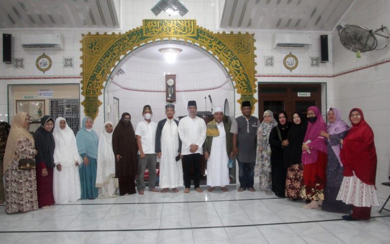 Walikota Siantar H.Hefriansyah SE MM Hadiri Peringatan Maulid Nabi Muhammad SAW 1443 H/2021 Masehi, BKM Masjid Ilham Kota Siantar