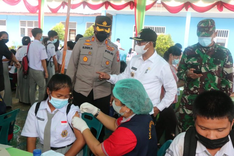Pemkab Simalungun, Kodim 0207/Sml dan Polres Simalungun Laksanakan Vaksinasi Massal, Wabup Simalungun: “Target Vaksinasi Hingga Desember Tahun ini 70%”