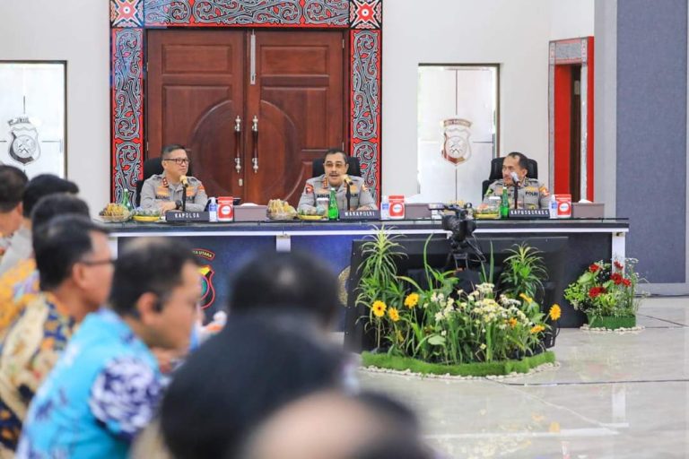 Wakapolri dan Kapolda Sumut Beri Pengarahan Tugas Bagi Personel Tingkatkan Pelayanan Keamanan