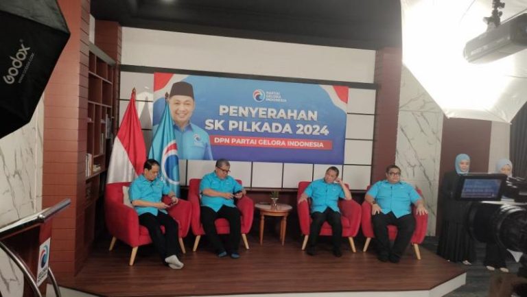 Partai Gelora Beri SK Rekomendasi 14 Kandidat Kepala Daerah, Simalungun Untuk RHS