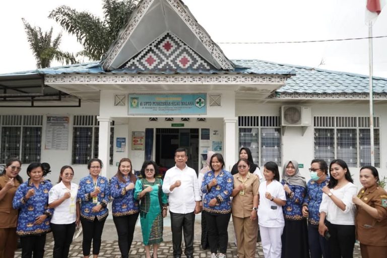 Sambangi Puskesmas Silou Malaha, Bupati Simalungun: “Tempat Layanan Kesehatan itu Harus Bersih”