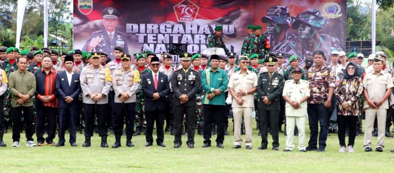 Plt. Bupati Simalungun Hadiri Upacara Peringatan HUT TNI Ke-79 Tahun 2024