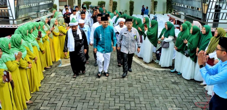 Bupati Simalungun Lakukan Buka Puasa Bersama dan Berangkatkan Tim Safari Ramadhan Tahun 1446 H/2025 M